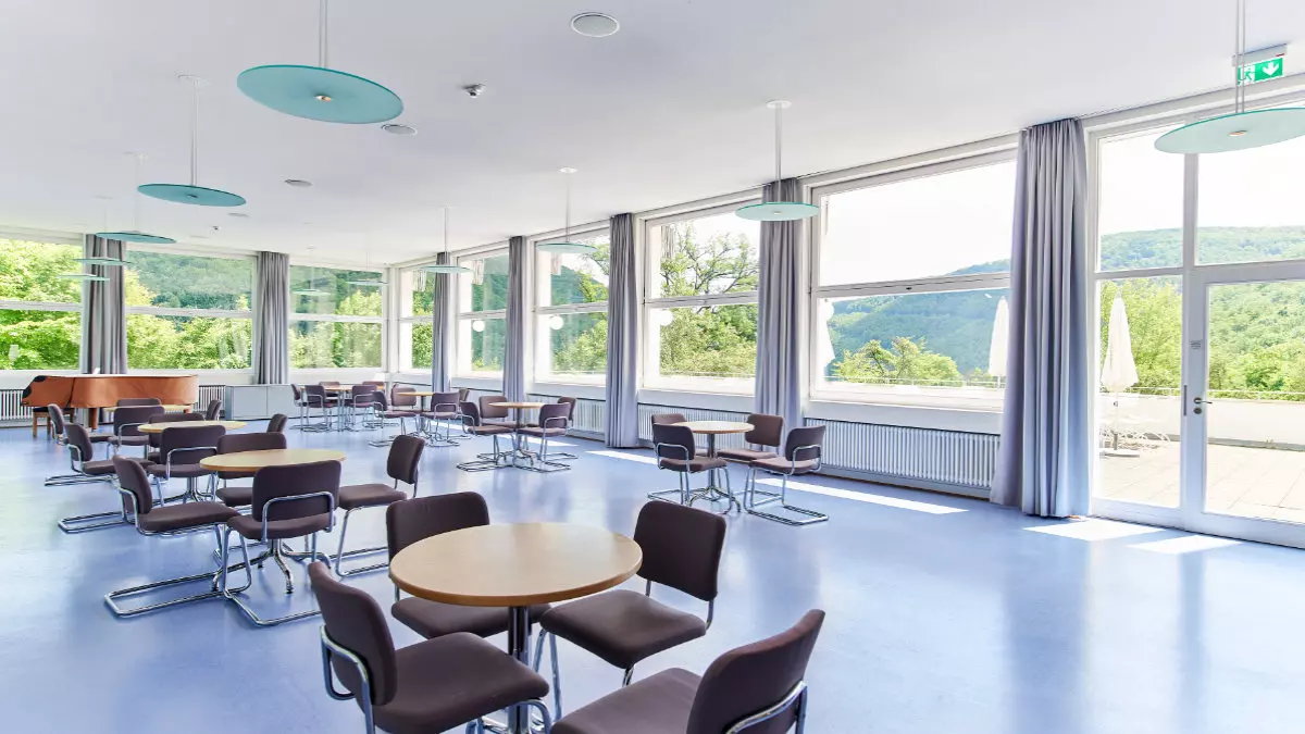 Foyer mit Schneckflügel I Foto: Steffen Roller