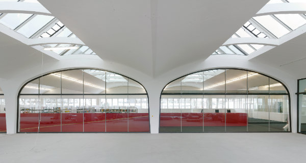 Tonnenhalle der Stoffdruckerei Pausa in Mössingen. Foto: © Wolfram Janzer Tonnenhalle der Stoffdruckerei Pausa in Mössingen. Foto: © Wolfram Janzer